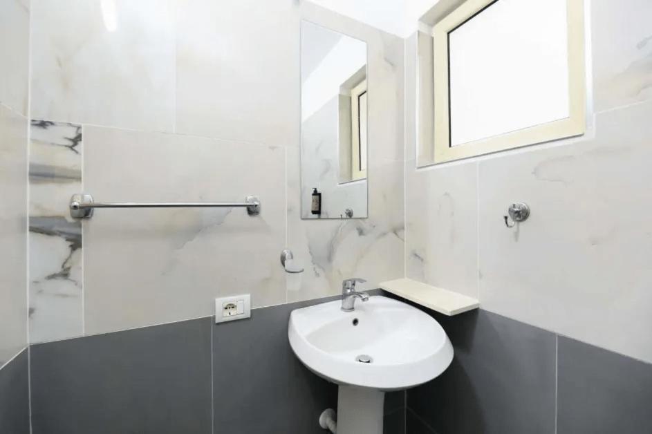Vila Agolli Vlorë Exterior foto