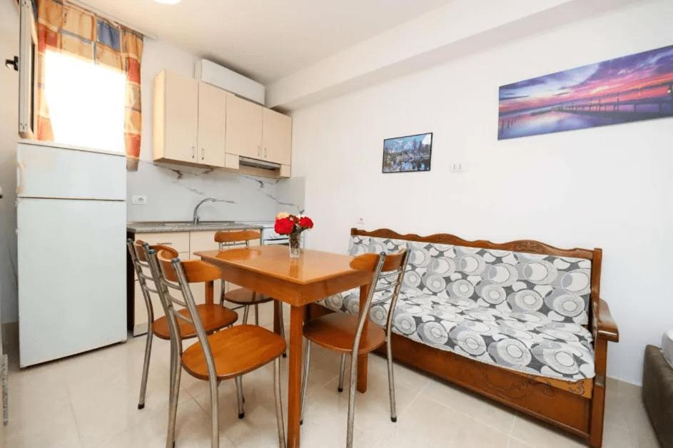 Vila Agolli Vlorë Exterior foto